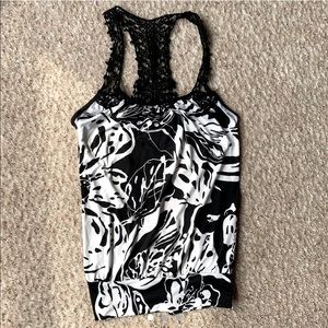 Rue21 black and white blouse